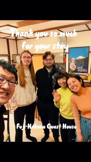 So grateful for all the wonderful guests this week✨
Thank you so much for staying with us 😊
Cherry blossoms have already started blooming in Tokyo 🌸
Our weeping cherry tree is also getting ready to bloom soon.
Usually, it blooms about 2 weeks after Tokyo,
so the best time will be from late March to early April 🌸
At night, it’s beautifully illuminated✨
Enjoy a relaxing onsen while viewing the cherry blossoms ♨️
👉 Come experience this special moment with us.
今週もたくさんの素敵な出会いに感謝✨
ご滞在ありがとうございました😊
東京ではすでに桜が開花🌸
当館の枝垂れ桜も、開花に向けてゆっくり準備中です。
例年は東京より約2週間後。
3月末〜4月初めに開花となりそうです🌸
夜はライトアップ✨
夜桜を眺めながら、温泉でゆったりと♨️
この景色、体験してみませんか?
#箱根旅行
#貸切温泉
#夜桜
#hakone
#onsenjapan