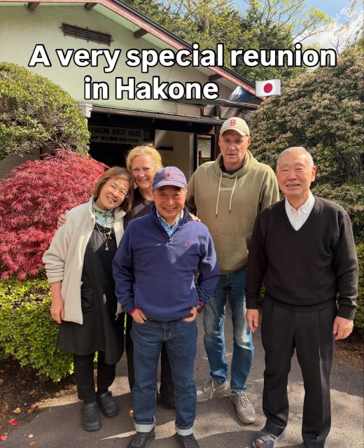 A very special reunion in Hakone 😄🇯🇵

Mr. Okuma, a former senior colleague from Ted’s JTB days, returned with his longtime friends from Australia, Michael & Sandy, for a 2-night stay.

As it was Michael & Sandy’s birthday last week, we celebrated together 🎂
They also enjoyed bamboo shoot digging and Kendama — a true local experience.😆👍

Over the years, Mr. Okuma has brought many wonderful guests to our guesthouse and created meaningful connections.

One of those was through the “People to People Ambassador Program,” through which we welcomed thousands of students from the United States.

The program was founded by Dwight D. Eisenhower, the 34th President of the United States, and at the time was led by his granddaughter, Mary Jean Eisenhower.

We are truly grateful to Mr. Okuma for his continued support over the years.

>Michael & Sandy, thank you so much for staying with us‼️
This is your home in Japan 🏠 Please come back anytime 😊

>Okuma-san, thank you very much for your visit‼️
It was a pleasure seeing you again. We look forward to welcoming you back 😊

⸻

とても特別な再会が箱根でありました😄🇯🇵

JTB時代の大先輩である大熊さんが、オーストラリアのご友人ご夫婦、マイケルさんとサンディさんを連れて2泊してくださいました。

ちょうどマイケルさんとサンディさんのお誕生日ということでお祝いも🎂
竹の子掘りやけん玉など、日本らしい体験も楽しんでいただきました。

大熊さんはこれまで長年にわたり、多くの素晴らしいご縁を当館につないでくださっています。

その一つが「People to People Ambassador Program」で、これまで延べ数千人のアメリカの学生を受け入れてきました。
このプログラムは、アメリカ合衆国第34代大統領ドワイト・D・アイゼンハワー氏によって創設され、当時はその孫娘であるメアリー・ジーン・アイゼンハワー氏が代表を務めていました。

大熊さんの長年のご支援に心より感謝しております。

>マイケルさん＆サンディさん
ご滞在ありがとうございました‼️
ここは日本のお家です🏠またいつでも帰ってきてくださいね😊

>大熊さん
この度は誠にありがとうございました‼️
久々にお会いでき、とても嬉しかったです。
またお会いできる日を楽しみにしております😊

#hakone 
#japantrip 
#reunion 
#たけのこ 
#箱根