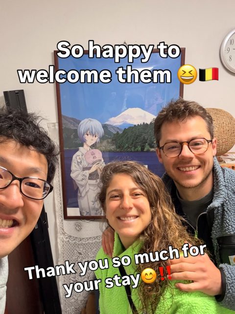 Friends of a lovely Belgian couple who stayed with us in September 2025 came to visit us this time 😆

They were recommended by their friends,
and we’re so happy this connection brought them here 🇧🇪✨

They enjoyed the tatami room, futon, and our private onsen,
and even had fun playing kendama together‼️

Stan & Marie, thank you so much for staying with us 😆
And Hugo & Flo, thank you for the recommendation 😊

We can’t wait to see you all again‼️

2025年9月にご宿泊いただいたベルギー人カップルのご友人が、今回泊まりに来てくれました😆

ご紹介でつながったご縁で、こうしてまた新しい出会いが生まれたことがとても嬉しいです🇧🇪✨

和室・お布団・貸切温泉を気に入っていただき、
けん玉も一緒に楽しんでいただきました‼️

Stan & Marie、泊まってくれてありがとう😆
そしてHugo & Flo、素敵なご紹介をありがとう😊

またみんなに会える日を楽しみにしています‼️

#hakone 
#japantravel 
#onsenexperience 
#hakonestay 
#hiddenjapan