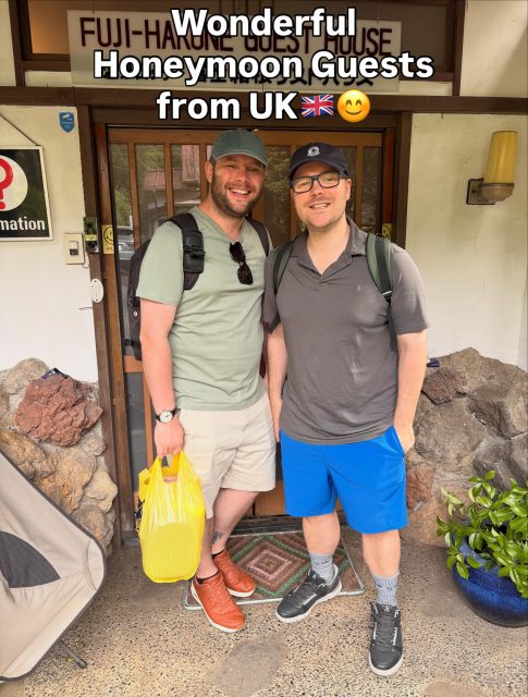 A few days after checking out, we received this wonderful surprise from a lovely couple from the UK who stayed with us on their honeymoon. 🇬🇧😊👍
We had prepared a small honeymoon card and gift for them during their stay, and they kindly sent us this beautiful card, tea, and shortbread in return.😭
We were truly touched by their kindness and thoughtfulness.🙏
Thank you so much, Jamie and Russell. 😊
We really enjoyed chatting with you during your stay and hope your honeymoon is filled with wonderful memories and becomes a truly unforgettable journey together. ❤️
We look forward to seeing you again someday in Hakone! ♨️
先日ご宿泊いただいたイギリスからのハネムーンのお客様から、素敵なサプライズが届きました💌
ご滞在中にささやかなお祝いのカードとプレゼントをお渡ししたところ、旅の途中にもかかわらず、お手紙と紅茶、ショートブレッドを送ってくださいました😭
その温かいお気持ちが本当に嬉しく、とても感激しました。🙏
Jamieさん、Russellさん、本当にありがとうございました✨
お二人とお話しできてとても楽しかったです😊
お二人にとって忘れられない素敵なハネムーンになりますように👍
またいつか箱根でお会いできる日を楽しみにしています♨️
#hakone
#memories
#surprise
#honeymoon
#japan